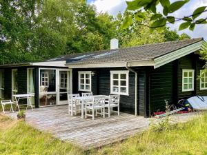 5 person holiday home in Vesløs-By Traum