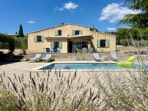Villas Maison avec piscine - Luberon : photos des chambres