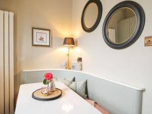 Hideaway Cottage