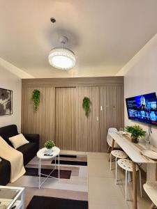 Staycation by the Shore