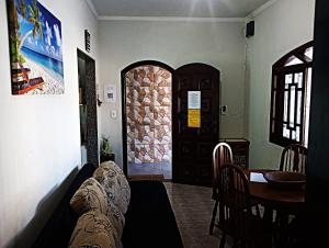 Casa Praia Grande wi-fi 4 dorm 3 carros área churrasq 700 MTS da praia Imirim