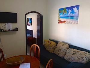 Casa Praia Grande wi-fi 4 dorm 3 carros área churrasq 700 MTS da praia Imirim