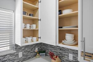 Gated Unit With Laundry l Near NRG and Med Center and HOU Airport