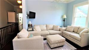 817 Stockton Avenue, Apt 3