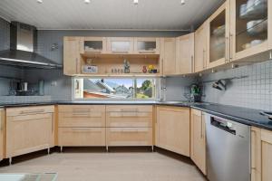 Large apartment for max 13pax Tromsø