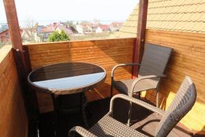 Double room with a view of Lake Wicko, Lubin