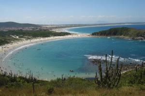 Férias em Cabo Frio a 500 metros da Praia do Forte!
