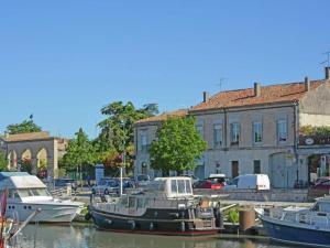 Maisons de vacances Courry Gem Pool & Charm, cleaning included : photos des chambres