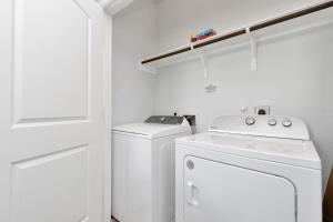 Themed Unit 2BD 2BA Near NRG HOU Med Center S