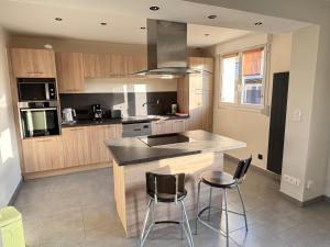 Maisons de vacances Gite de Nos Jeunes Annees : Maison 2 Chambres