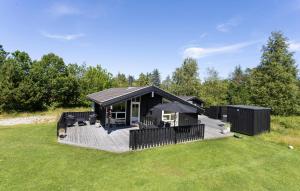 Three-Bedroom Holiday Home In Jerup