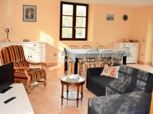 Gîte familial à Chemillé-sur-Indrois, 7 pers, confort et jardin - FR-1-381-375