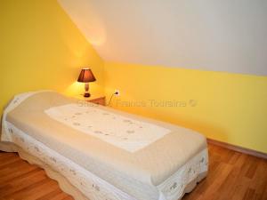 Maisons de vacances Charmant Gite Familial proche du Lac de Chemille-sur-Indrois, 3 Ch, Jardin, Activites, Chateaux. - FR-1-381-375 : photos des chambres