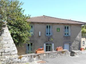 Gîte pour 14 pers à La Chabanne avec WiFi et animaux admis - FR-1-489-340