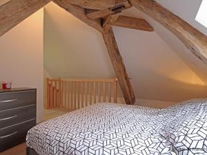 Ancien moulin avec terrasse et animaux acceptés - FR-1-497-84