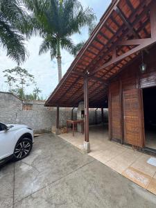 Casa a 250M da praia das Toninhas