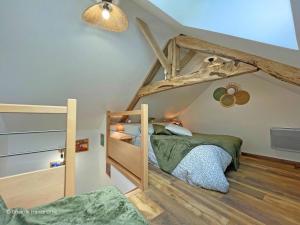 Maisons de vacances Maison en pierres, calme, proche Bagnoles, animaux acceptes, jardin - FR-1-497-222 : photos des chambres