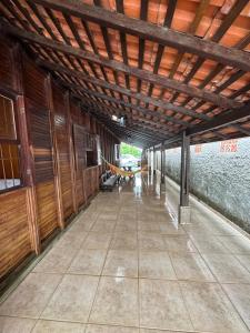 Casa a 250M da praia das Toninhas