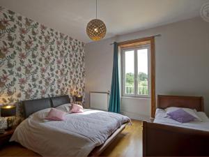 Maisons de vacances Gite spacieux avec piscine, animaux acceptes, Wi-Fi et parking prive - FR-1-496-265 : photos des chambres