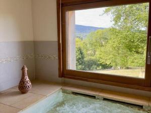 Gîte familial 14 pers. en vallée de la Vêtre, charme ancien et confort moderne - FR-1-496-349