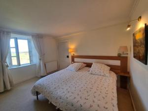 Maisons de vacances Gite familial spacieux, 14 pers, charme et confort - FR-1-496-349 : photos des chambres