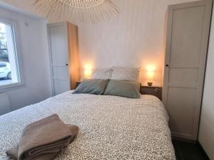 Gîte cosy pour 2 à Montrond-les-Bains avec parking privatif - FR-1-496-342