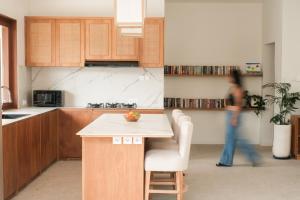 Luxury 3BR Villa with Sauna, Ice Bath & Rooftop Sunset Lounge in Uluwatu