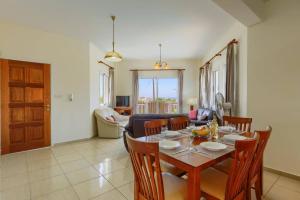 Villa Camelia by Villa Plus