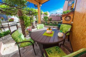 Apartment in Crikvenica 5176