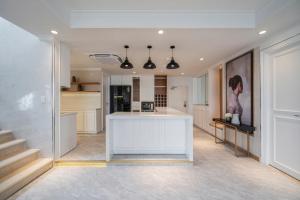 Charming white Saigon Penthouse 4 bed 4 bath