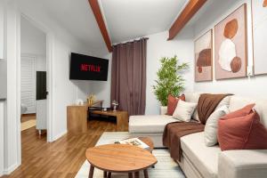 Chic Modern Unit in NYC