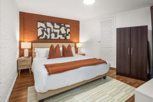 Chic Modern Unit in NYC