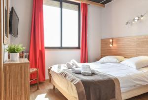 Logis Hôtel Restaurant Mar I Sol