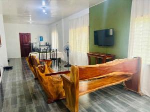 Cockatoo Room Rentals Siquijor