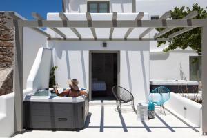 Suite with Hot Tub and Sea View