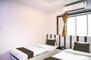 Super Collection O by OYO Heritage Near Acropolis Mall