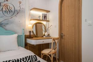 HighEnd 5MasterBR Building District 1