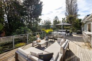 Stylish Gully Retreat with Spa and Office - 4hvězdičkové hotely ve městě Hamilton