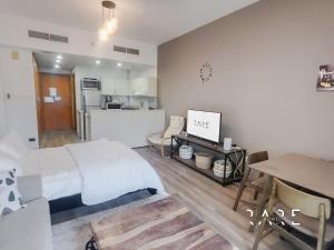 Rare Holiday Homes - Near Meaisem City Centre - Lago Vista B - Dubai Production City - IMPZ - R2112