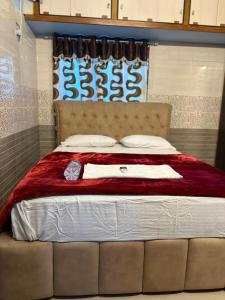 A Spacious 1 Bhk, Perfect for Piligrims" VRHS