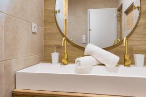 Appartements Plein centre - climatise - a proximite cite medievale : photos des chambres