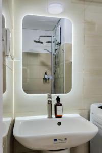 MOA Staycation at Shore 2 Residences Tower 1