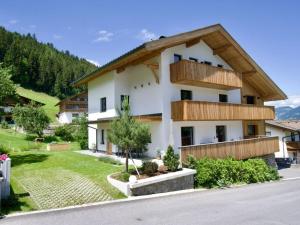 Holiday apartment for 5 people - 3hvězdičkové hotely ve městě Ried im Zillertal