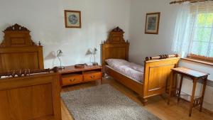 Křivoklátské Johnyho bydlení