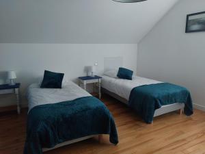 Maisons de vacances Un Detour Par Thienans cottage entier : photos des chambres