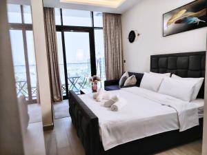 Pet Free Studio Apartment Close Downtown Fast Wi-fi - 4hvězdičkové hotely ve městě Dubaj