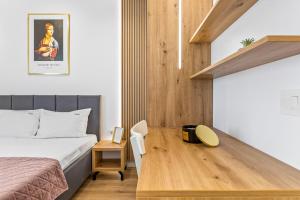 Luxury COZY 3 Room Apartment - Coresi Mall Area