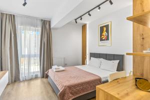 Luxury COZY 3 Room Apartment - Coresi Mall Area