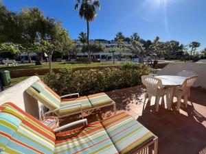 Relaxing seafront apartment