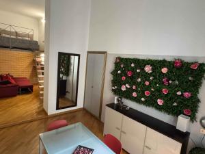 *Luxury Bijoux in Brera - Centre of Milan*